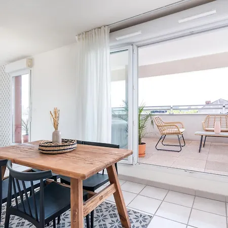 Le Montblanc & Spa Rooftop Apartment Lyon